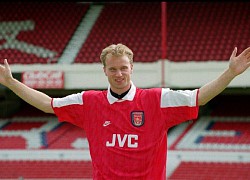 Dennis Bergkamp sẵn sàng trở lại Arsenal