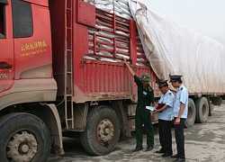 Lào Cai: Chấm dứt hoạt động 4 địa điểm kiểm tra hàng hóa