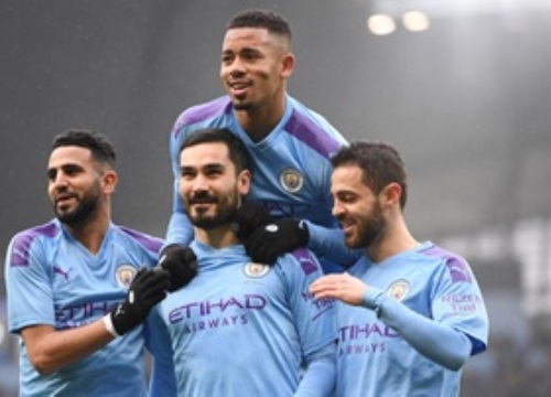 Man City quá mạnh