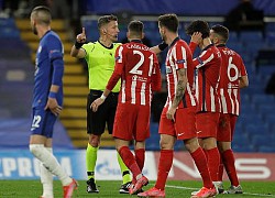 VAR làm ngơ khiến Atletico mất oan quả phạt đền trước Chelsea