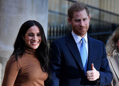 Vợ chồng Meghan Markle bị chỉ trích bất hiếu và ích kỷ khi chỉ hoãn phát sóng cuộc phỏng vấn bom tấn nếu Hoàng tế Philip qua đời