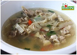 Canh chua thịt gà của người Ê đê