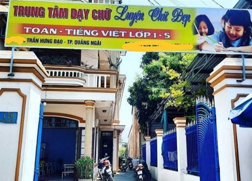 Cô giáo quát mắng, dùng thước đánh học sinh tại lớp luyện chữ đẹp