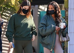 Kendall Jenner diện đồ năng động đi chơi cùng bạn bè