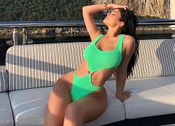 Khi body "ép chín" của Kylie Jenner thành trend: Loạt sao nữ cố copy, từ khuôn hông đến cách kéo bikini khoe vòng 3 hết cỡ