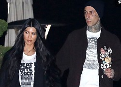 Kourtney Kardashian hẹn hò bạn trai rocker