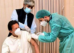 Thủ tướng Pakistan dương tính nCoV sau hai ngày tiêm vaccine