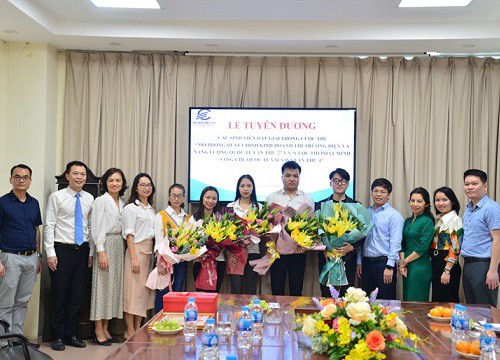 Trường Đại học Điện lực khen thưởng sinh viên tiêu biểu, xuất sắc