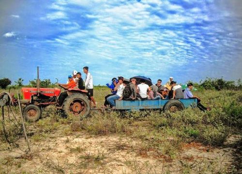 Truyền thuyết về bãi đá cổ Karang Chaklaing tuyệt đẹp