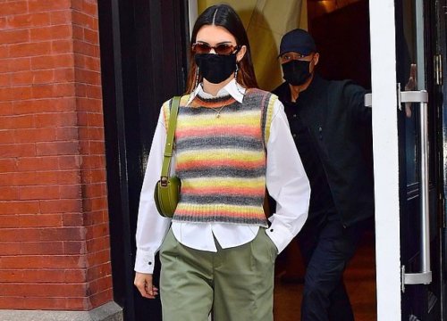 Kendall Jenner diện đồ cá tính đến cuộc họp ngày cuối tuần