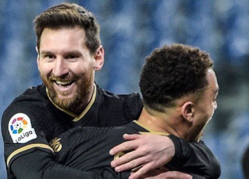 Messi lập thêm một kỷ lục trong màu áo Barca