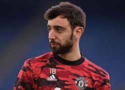 Vì sao Bruno Fernandes ngồi dự bị trước Leicester?