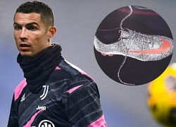 Giày tặng của Ronaldo bị đem bán