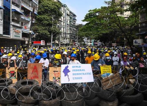 Myanmar tiếp tục trả tự do cho hàng trăm người biểu tình