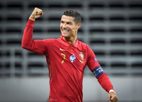 Top 10 cầu thủ ghi bàn nhiều nhất cho ĐTQG còn đang thi đấu: Ronaldo không có đối thủ