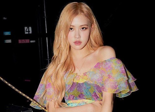 7 nàng "công chúa K-Pop" xinh đẹp như bước ra từ truyện cổ tích: Rosé, IU và còn ai nữa?