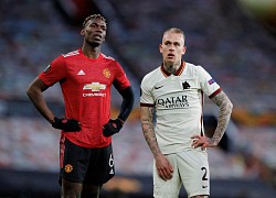 Man Utd vùi dập Roma 6-2