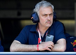 Mourinho thoát cảnh thất nghiệp