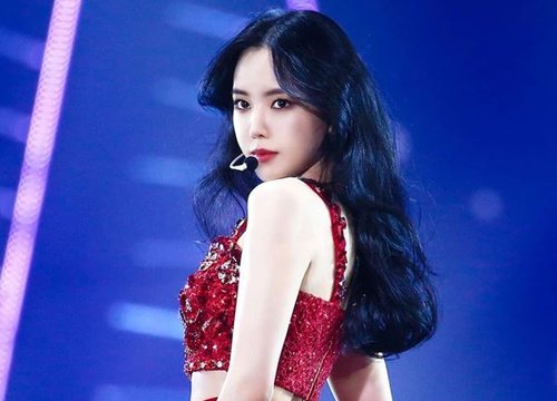 "Nữ thần nhan sắc" Naeun (Apink) rời công ty sau 10 năm, sẽ về chung nhà với BLACKPINK?