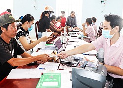 Tiếp vốn cho hộ mới thoát nghèo