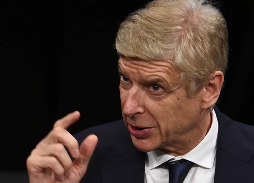 Arsene Wenger: Người nghiện việc và cuộc sống chưa từng tách rời trái bóng