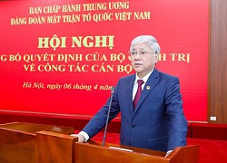 Công bố quyết định của Bộ Chính trị về nhân sự