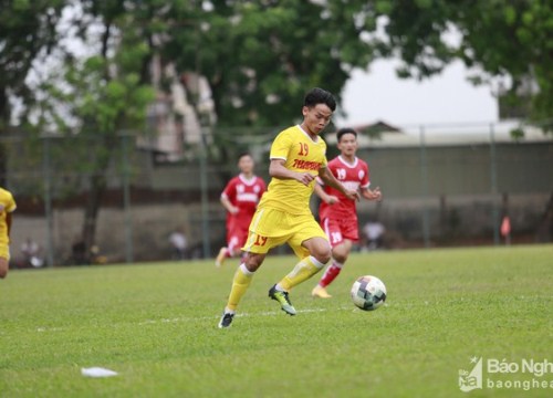 Hòa PVF, U19 Sông Lam Nghệ An giành vé vào Tứ kết