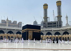 Saudi Arabia: Người &#8216;miễn dịch&#8217; với COVID-19 được hành hương đến Mecca