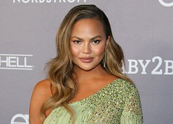 Siêu mẫu áo tắm Chrissy Teigen không thể mang thai lần nữa