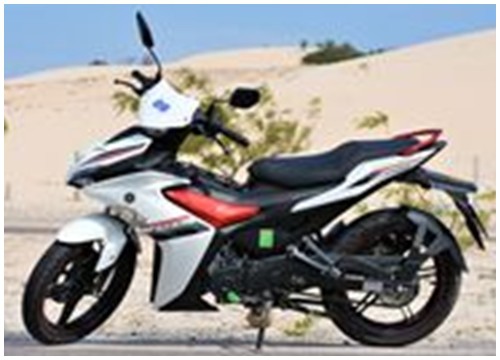 Yamaha Exciter 155 có phụ kiện độ chính hãng