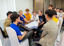 100 gương mặt Streamer cùng tụ hội tại Vietnam Creator Summit 2021