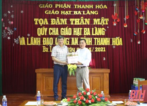 Giám đốc Công an tỉnh Trần Phú Hà kiểm tra công tác chuẩn bị bầu cử tại thị xã Nghi Sơn