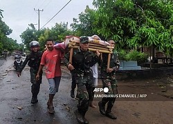 Indonesia điều tàu hải quân và máy bay chở hàng tiếp tế cho người dân