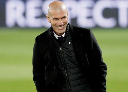 Juventus thuê HLV Zidane trong mùa giải tới