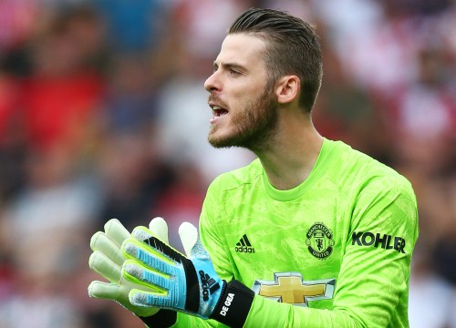 Mất suất bắt chính, De Gea tiếp tục bị HLV Solskjaer "nắn gân"