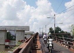 TP. HCM sẽ làm mới và đưa vào sử dụng 90km đường bộ và 20 cây cầu