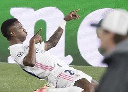 Vinicius làm nức lòng các tiền bối Real Madrid