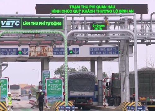 Yêu cầu khẩn trương triển khai thu phí điện tử không dừng tại một số địa phương