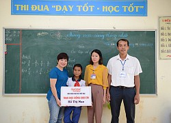 Báo GD&TĐ trao học bổng đến khi trưởng thành cho 3 học sinh nghèo Quảng Trị