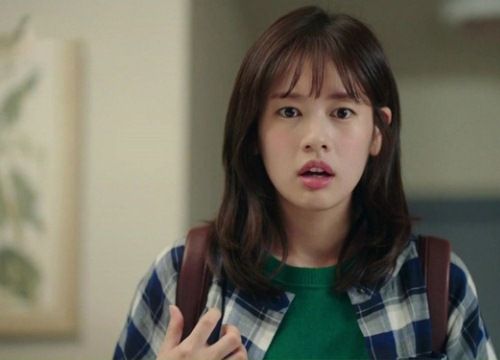 Biết chị gái có người yêu, tôi một mực đòi xem mặt nhưng vừa thấy mặt nhau, tôi sửng sốt còn anh thì bàng hoàng vì bí mật giữa hai chúng tôi