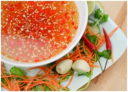 Cách pha nước mắm tỏi ớt ngon tuyệt, ăn 1 lần sẽ nhớ mãi