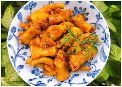Chân gà xào sa tế