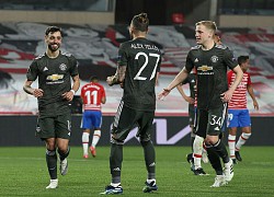 Dư âm trận MU - Granada: 14 giờ lẩn trốn của fan cuồng