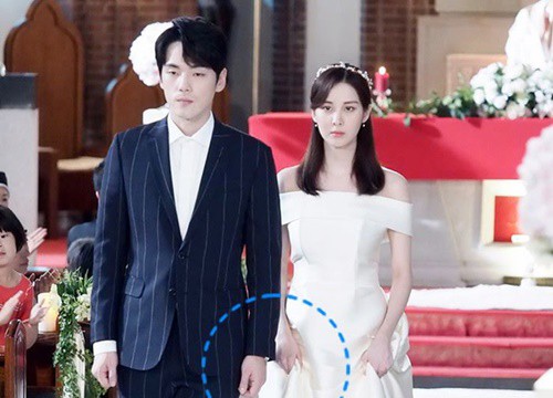 "Nàng Ếch Running Man" Jeon So Min suýt trở thành "người lãnh đạn" thay Seohyun khi bị bạn diễn xa lánh