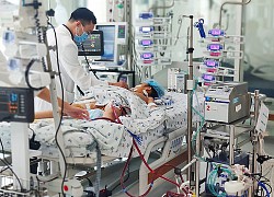 Cứu sống bé gái 9 tuổi bị viêm cơ tim 'ngàn cân treo sợi tóc'