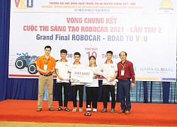 Sôi động cuộc thi chung kết Robocar-ROAD TO VKU