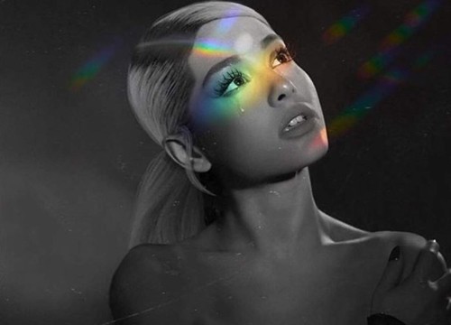 Ariana Grande chính thức có MV tỷ view thứ năm trên YouTube với "No Tears Left To Cry"