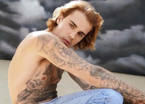 Bộ ảnh mới lột xác của Justin Bieber gây tranh cãi: Quay về thời đỉnh cao visual hay ngày càng "khó hiểu" như Harry Styles?