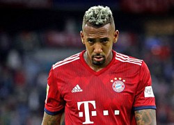 Boateng phá bóng điệu đà dù Bayern đang chịu sức ép