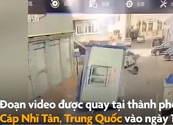 Gió mạnh thổi bay nhà di động ở Trung Quốc